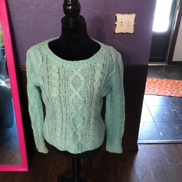 Sweater - Picture 5 of 5